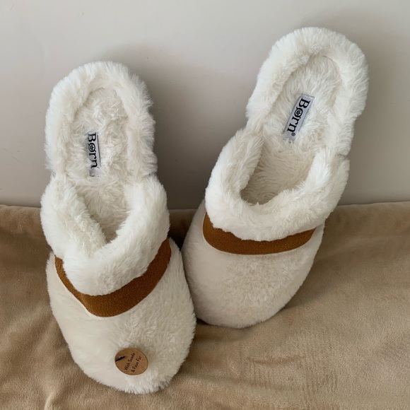 Born white faux fur slippers. NWOT - Picture 2 of 3